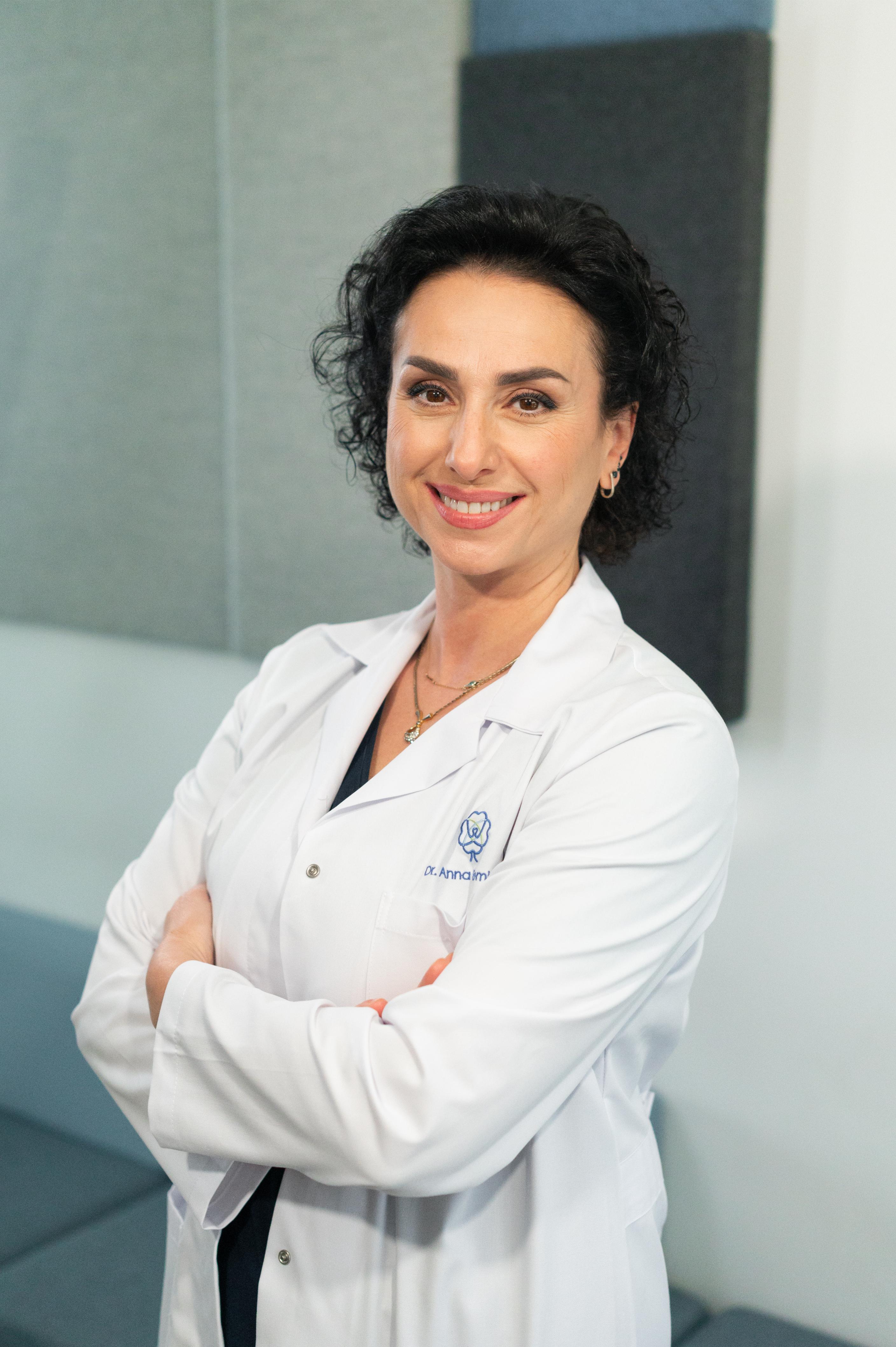 Dr. Anna Efremidou